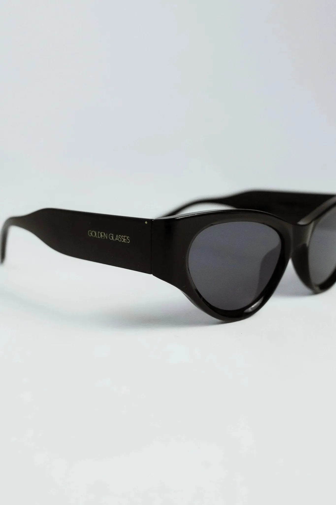 Lunettes de soleil noires pour femmes