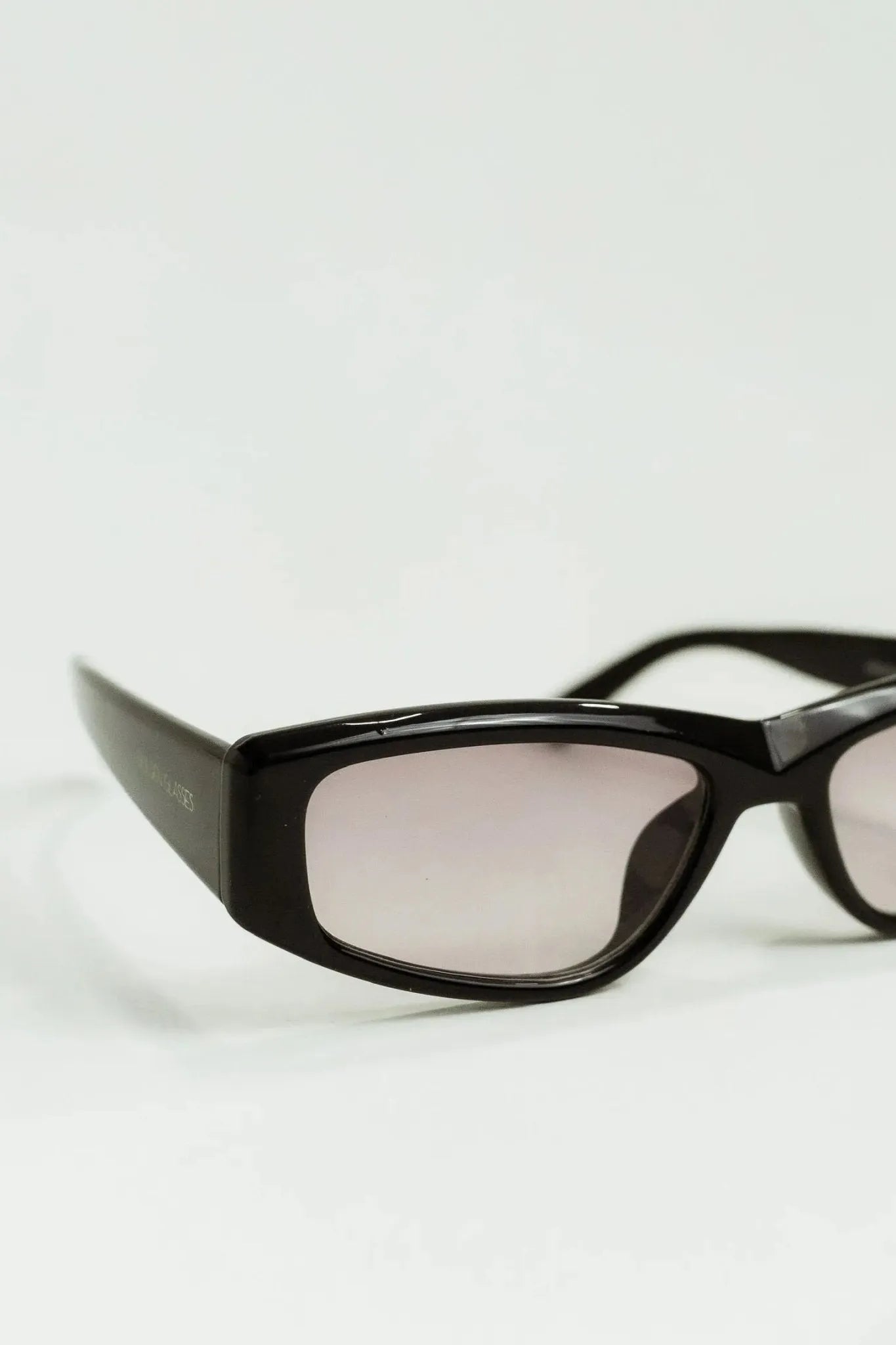 Lunettes de soleil pour femmes Élégance Noire Cosmétique