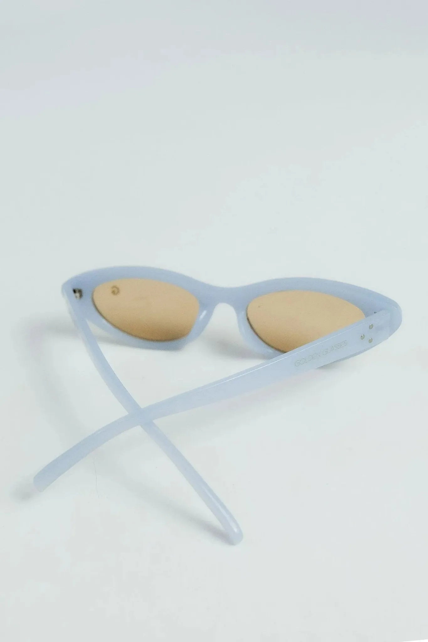 Lunettes de soleil félines bleues pour femmes