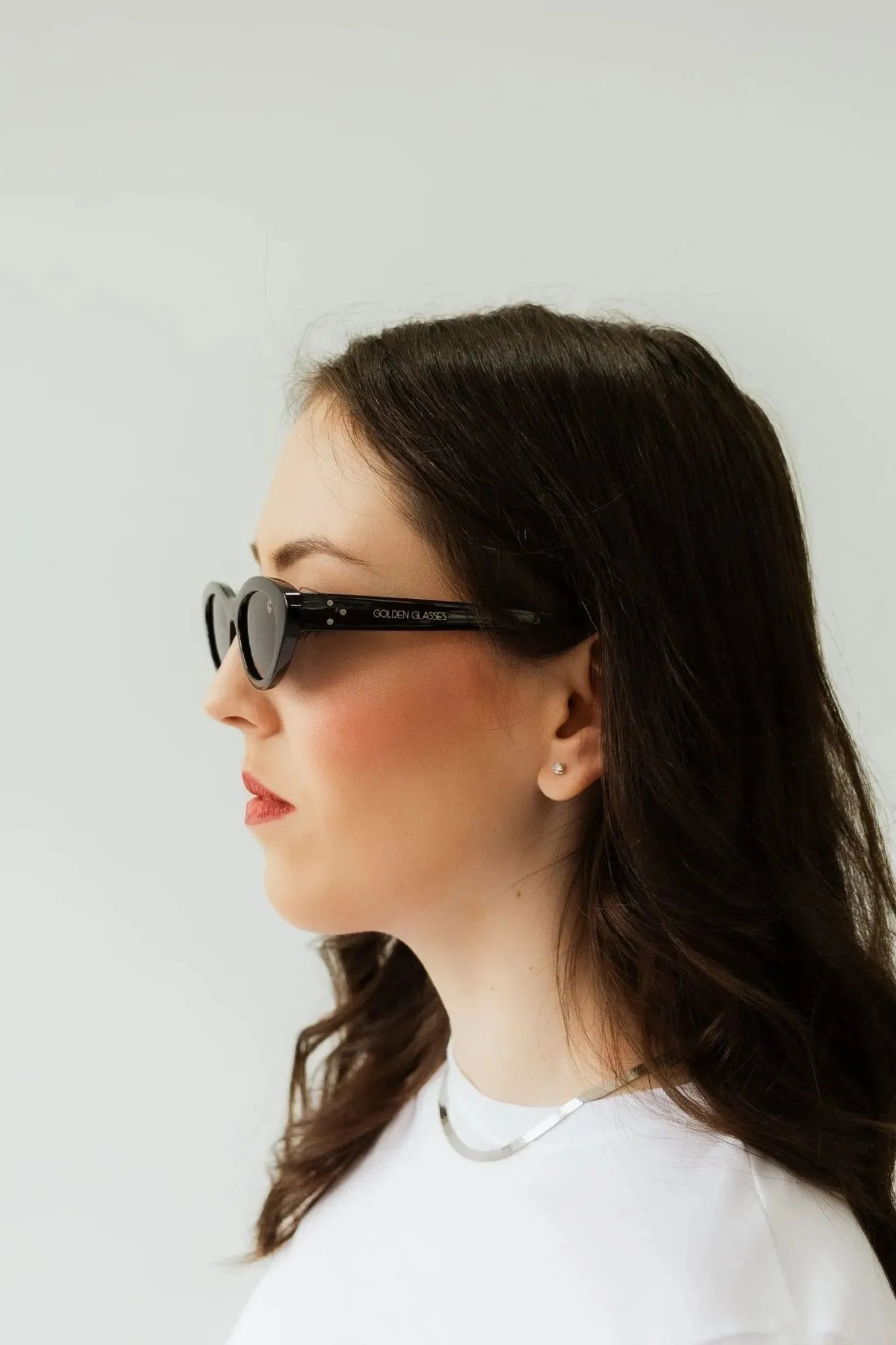 Lunettes de soleil félines noires pour femmes