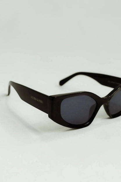 Lunettes de soleil noires emblématiques pour femmes